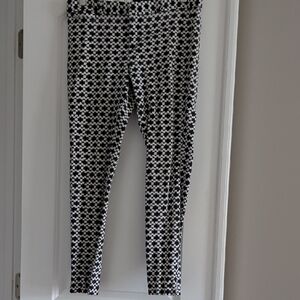 Banana Republic Black and White Patterned Cropped Pants
